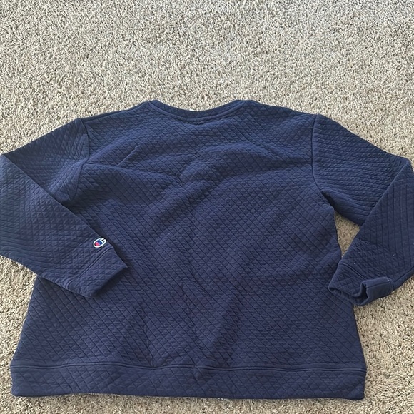 Women's Navy Quilted Penn State sweatshirt - Picture 5 of 5